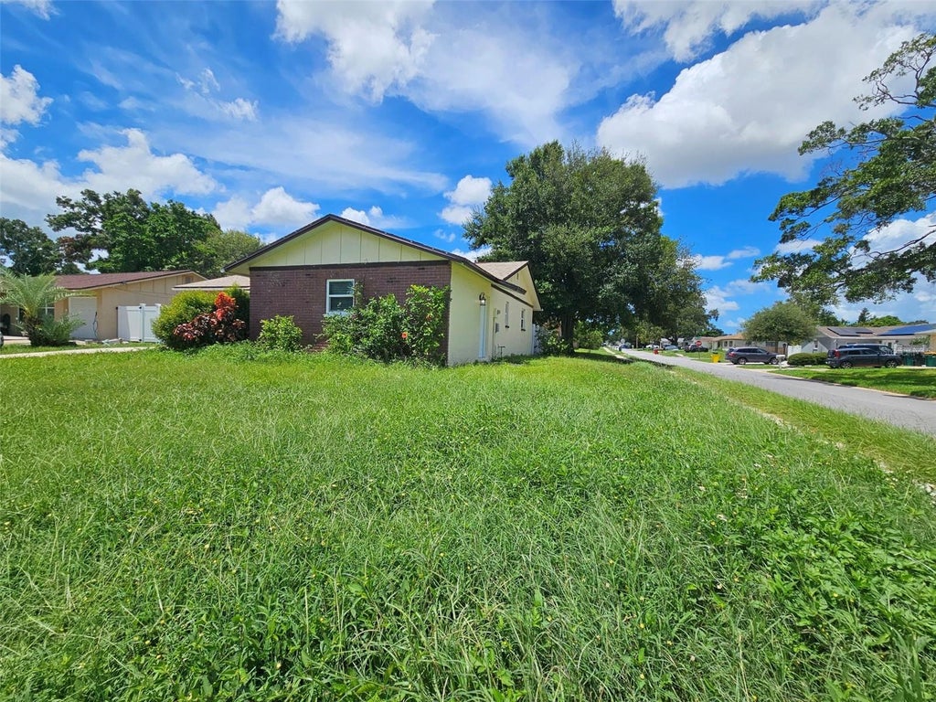 Photo of 6092 Burch Street N, St Petersburg, FL 33709 (MLS # G5116351)