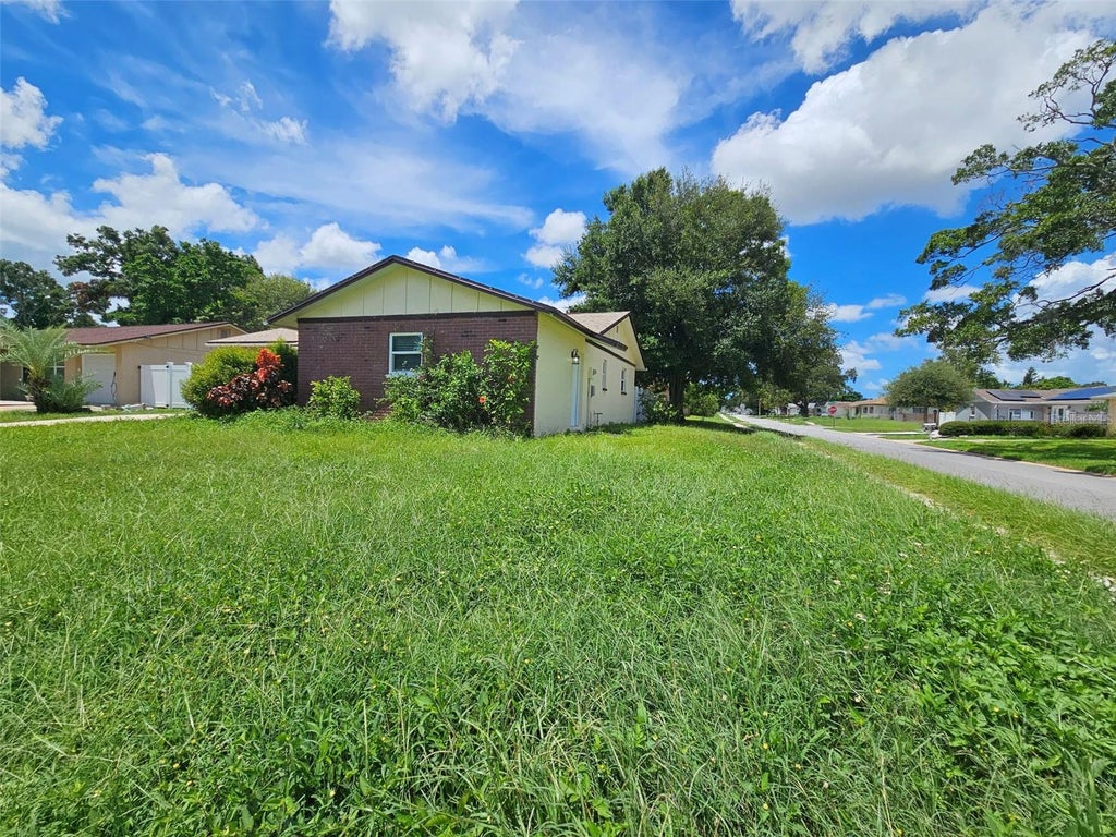 Photo of 6092 Burch Street N, St Petersburg, FL 33709 (MLS # G5116351)