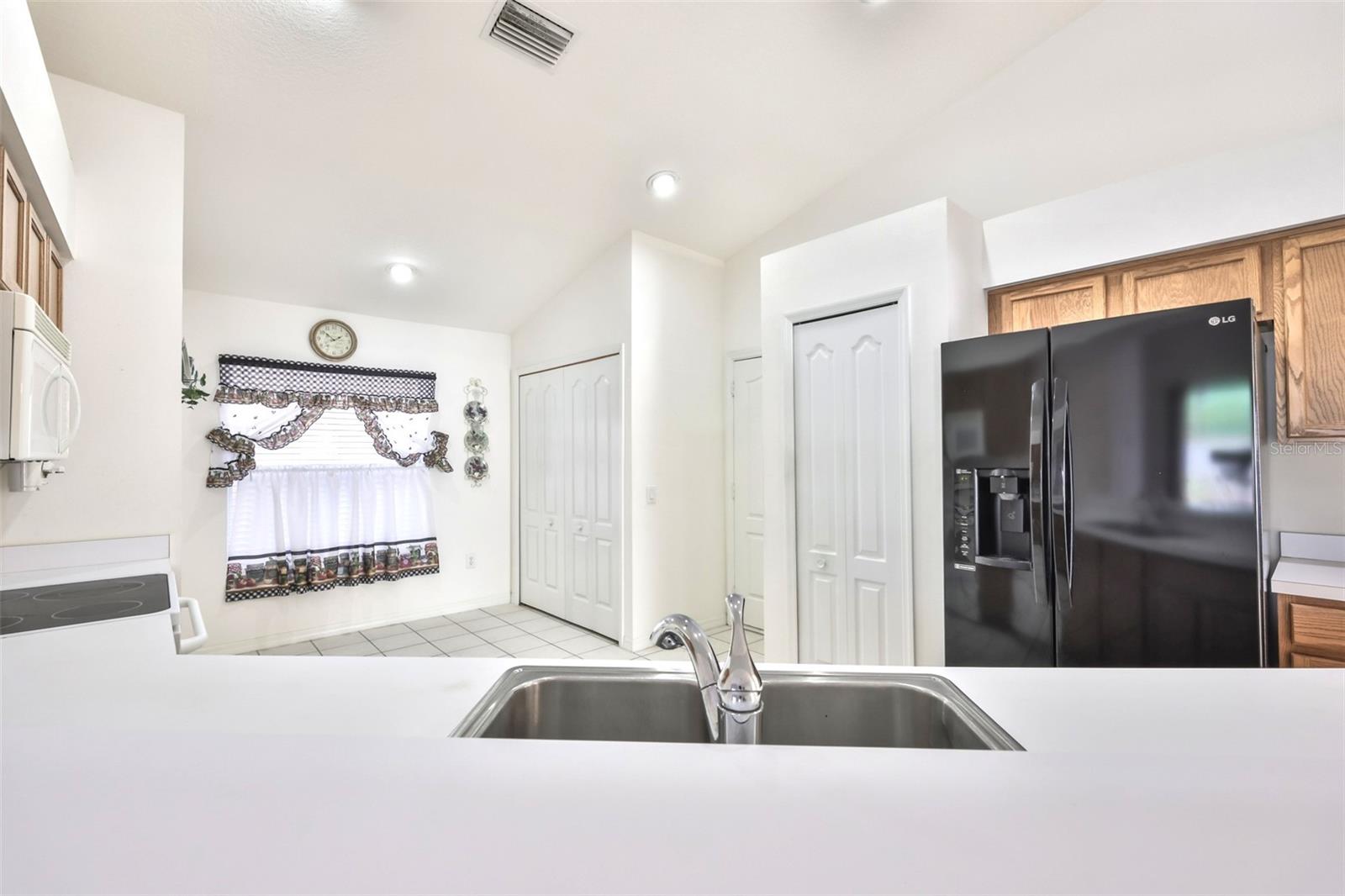 KINGS LAKE PH 3 - Residential