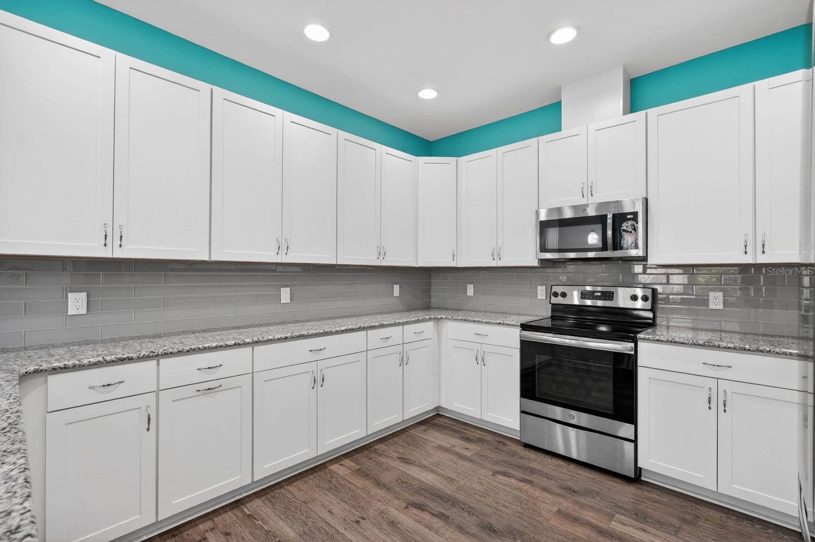 LATITUDE/DAYTONA BEACH PH 3B - Residential