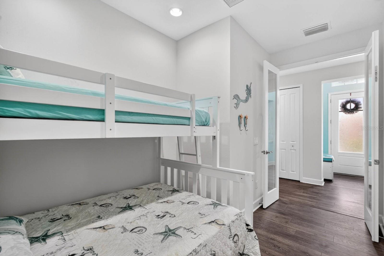 LATITUDE/DAYTONA BEACH PH 3B - Residential