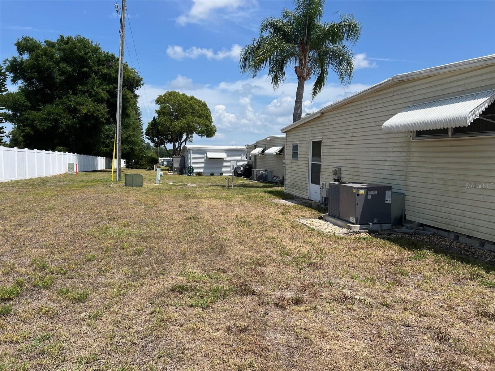 PALM HILL MOBILE HOME PARK UNREC - Residential