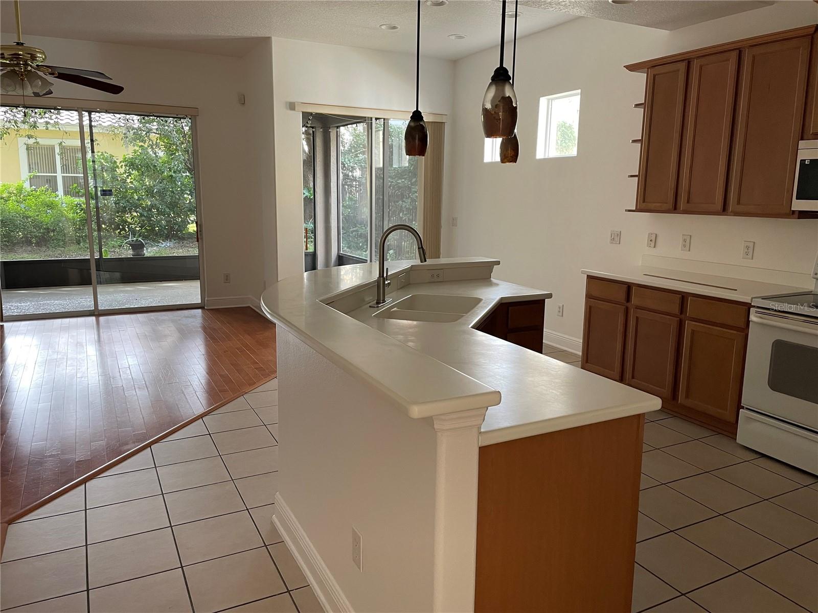 BELLA NOTTE/VIZCAYA PH 03 A C - Residential Lease