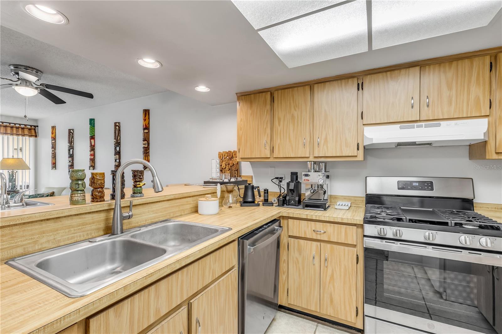 SUGAR MILL GOLF TWNHS CONDO - Residential