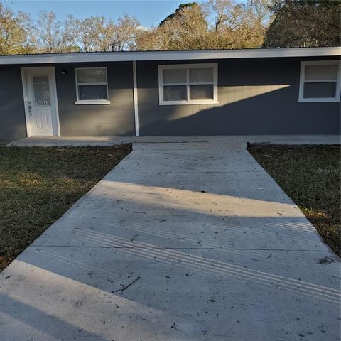 A home in LAKELAND