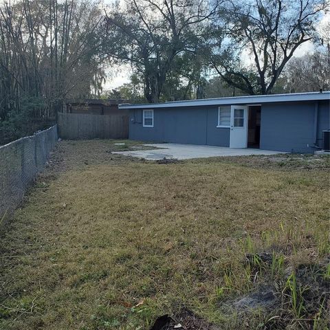 A home in LAKELAND