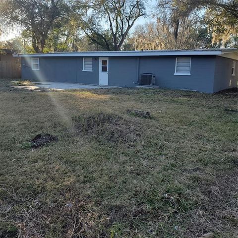 A home in LAKELAND