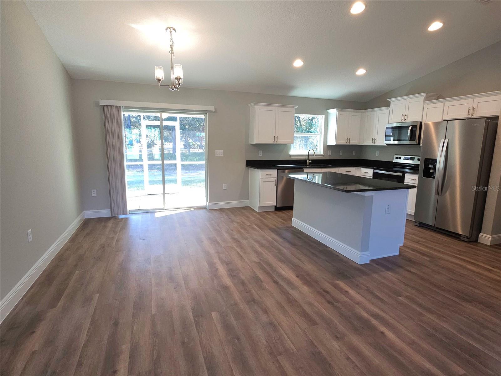 SILVER SPGS SHORES UN 09 - Residential Lease