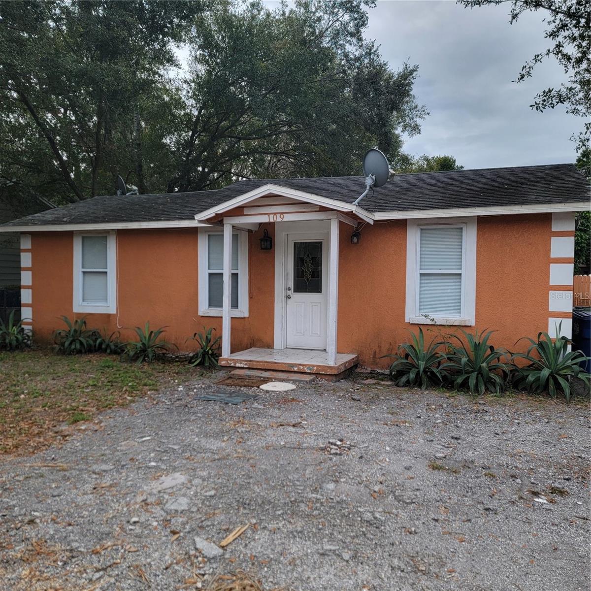 AVON SPGS - Residential Lease