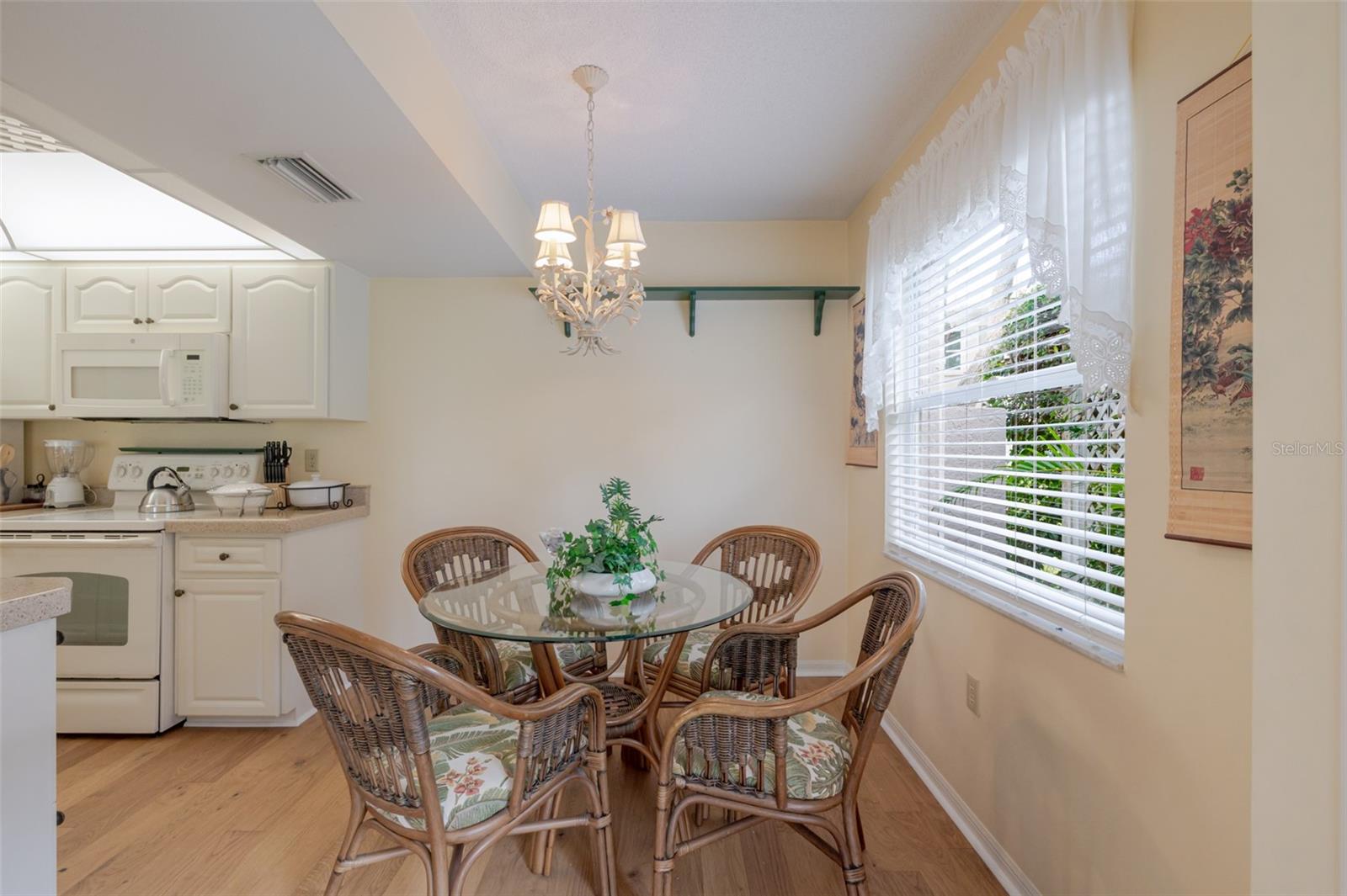 SHEFFIELD GREEN - Residential Lease