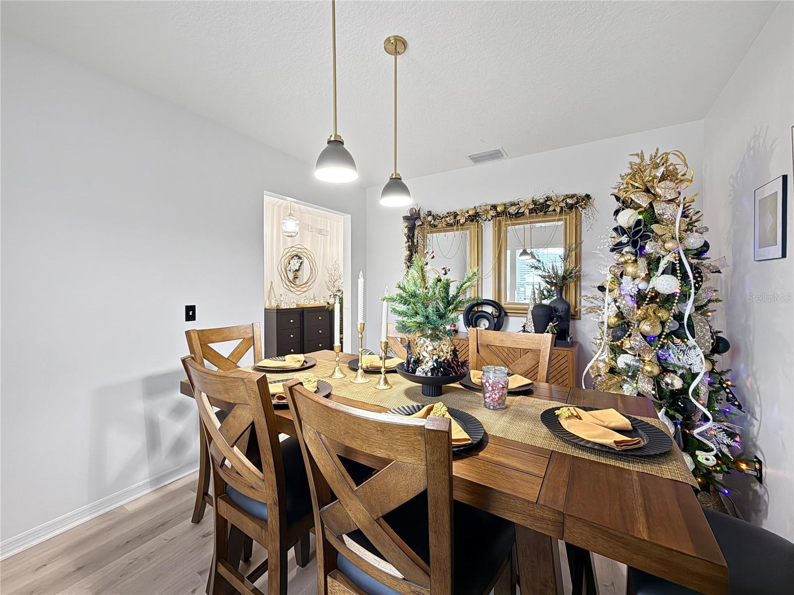 BRENTON MANOR - Residential