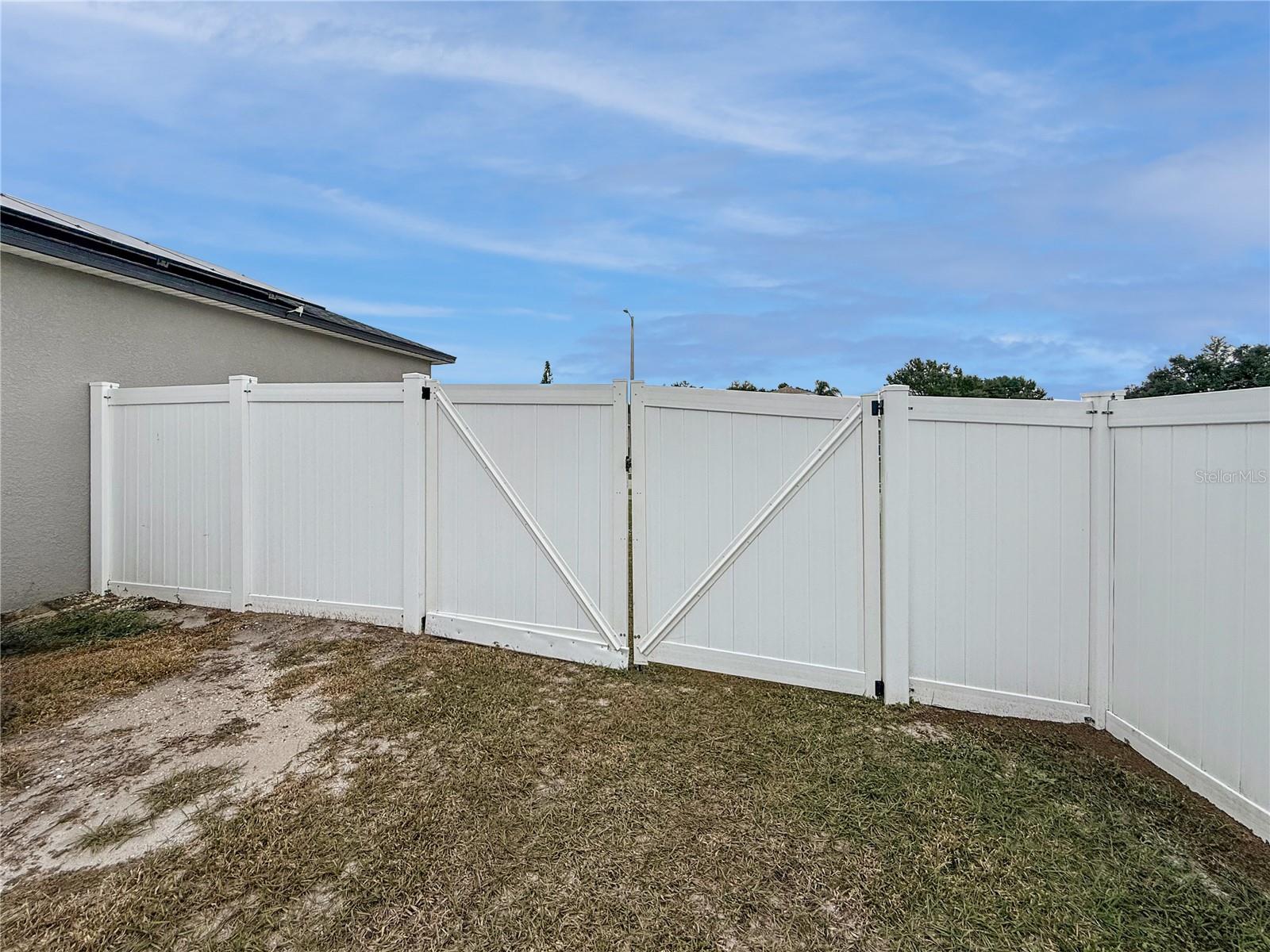 BRENTON MANOR - Residential