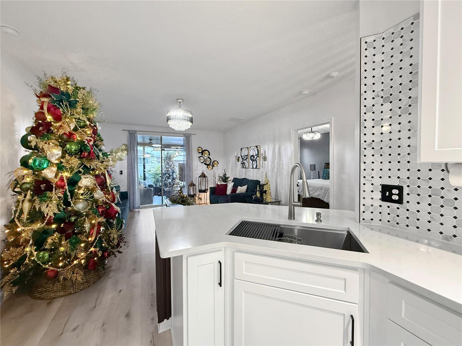 BRENTON MANOR - Residential