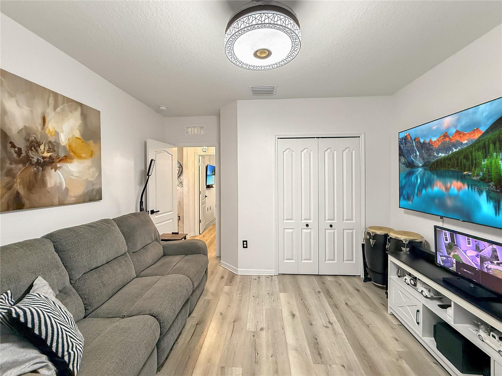 BRENTON MANOR - Residential