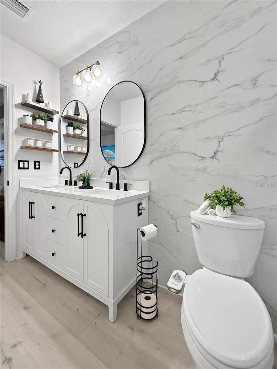 BRENTON MANOR - Residential