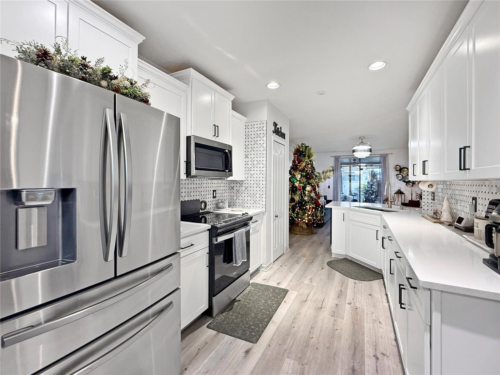 BRENTON MANOR - Residential