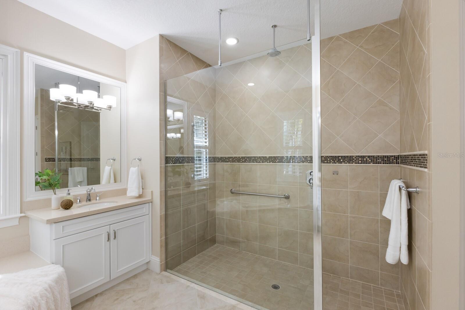 LAKEWOOD RANCH COUNTRY CLUB - Residential