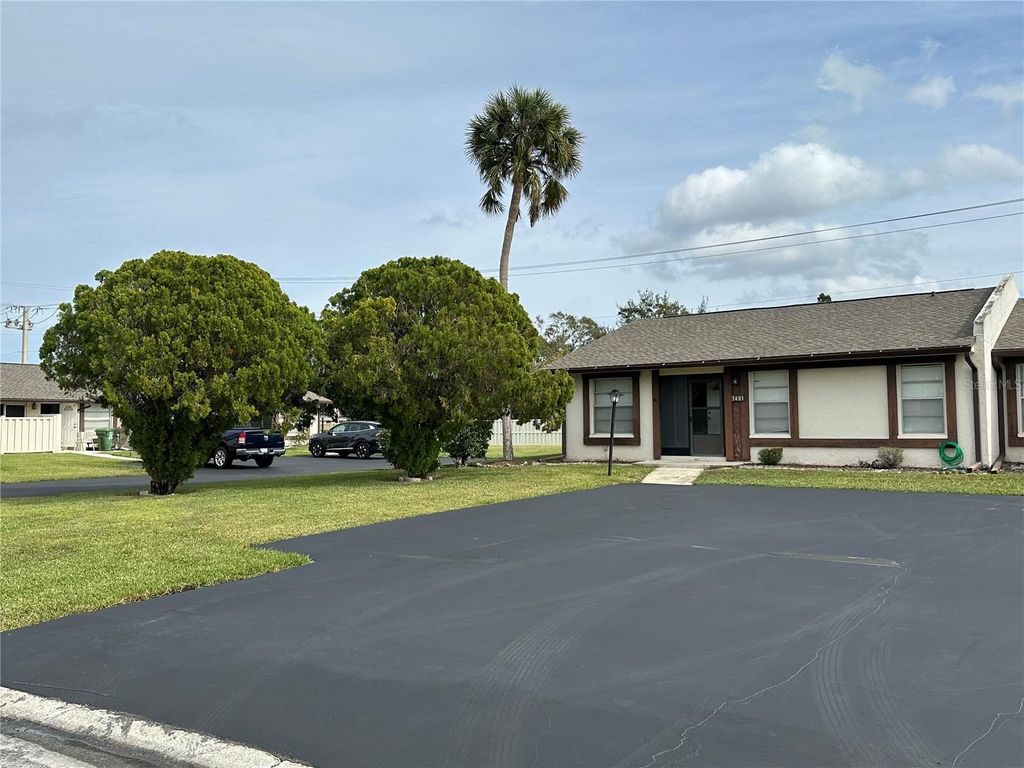 Photo of 3401 36th Street W #3401, Bradenton, FL 34205 (MLS # A4674907)