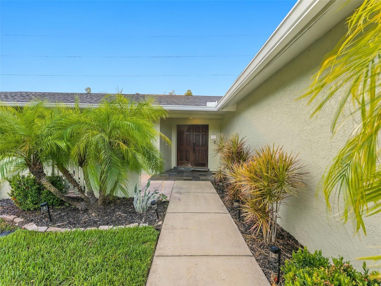 1846 DEL ROBLES DRIVE