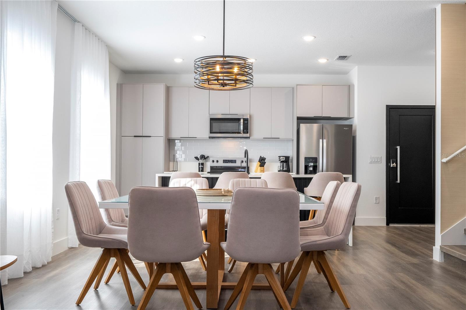 WESTSIDE CAY - Residential