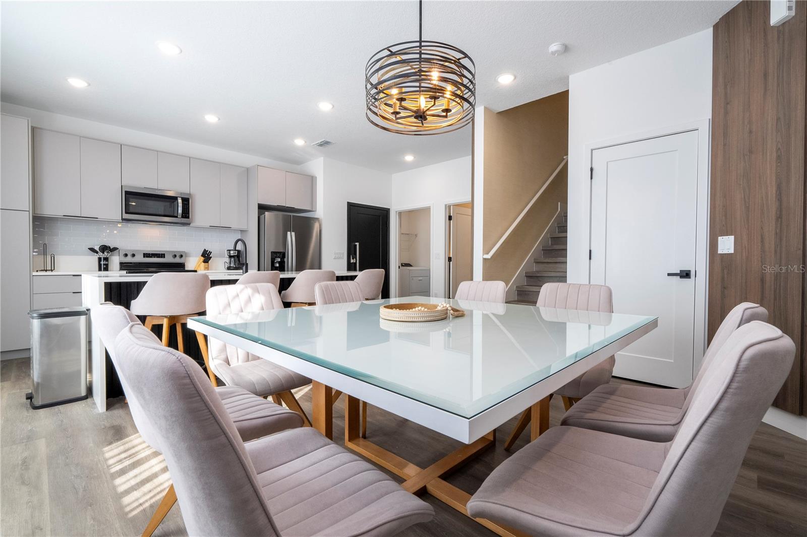 WESTSIDE CAY - Residential