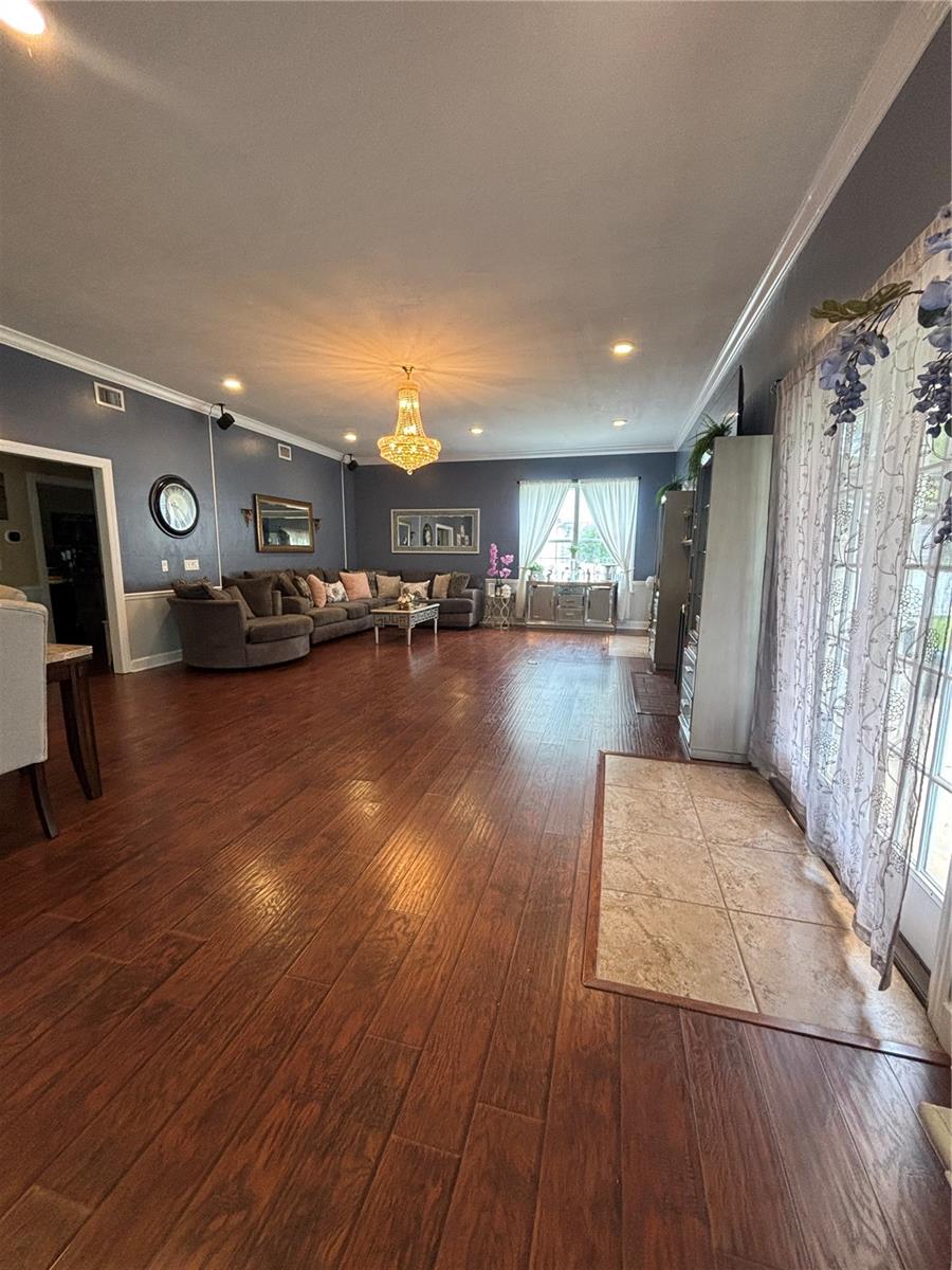 525 SE 61ST COURT