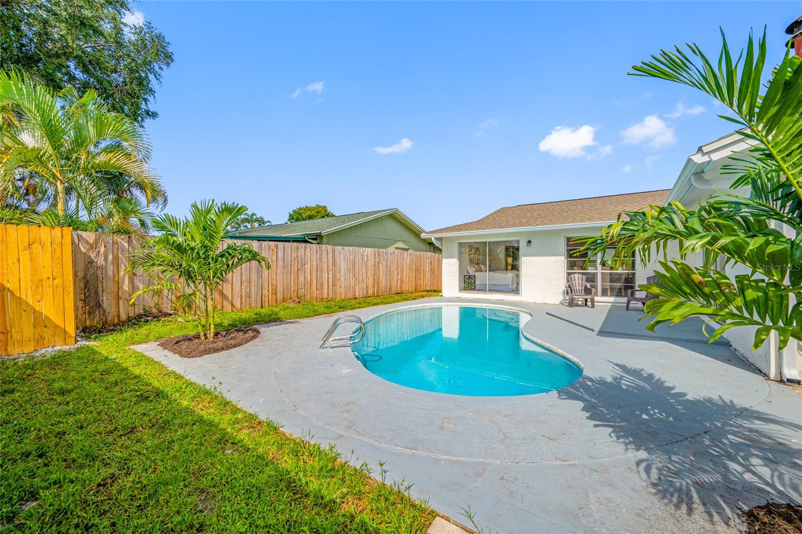 6853 SANDWATER TRAIL N
