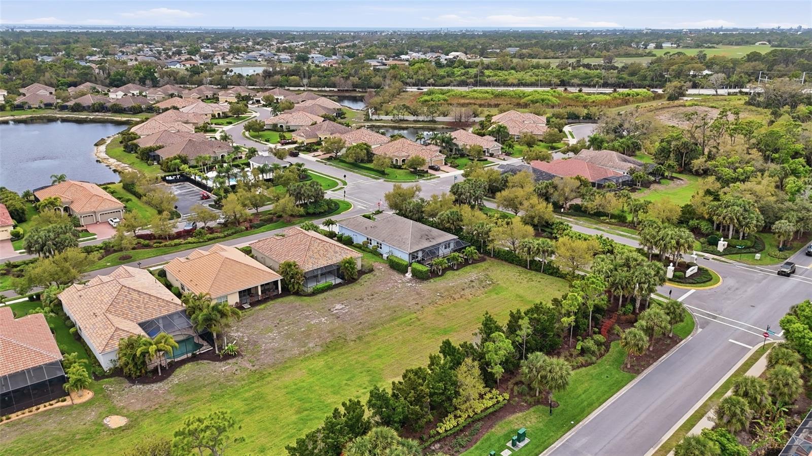 BOCA ROYALE PH 1 - Residential