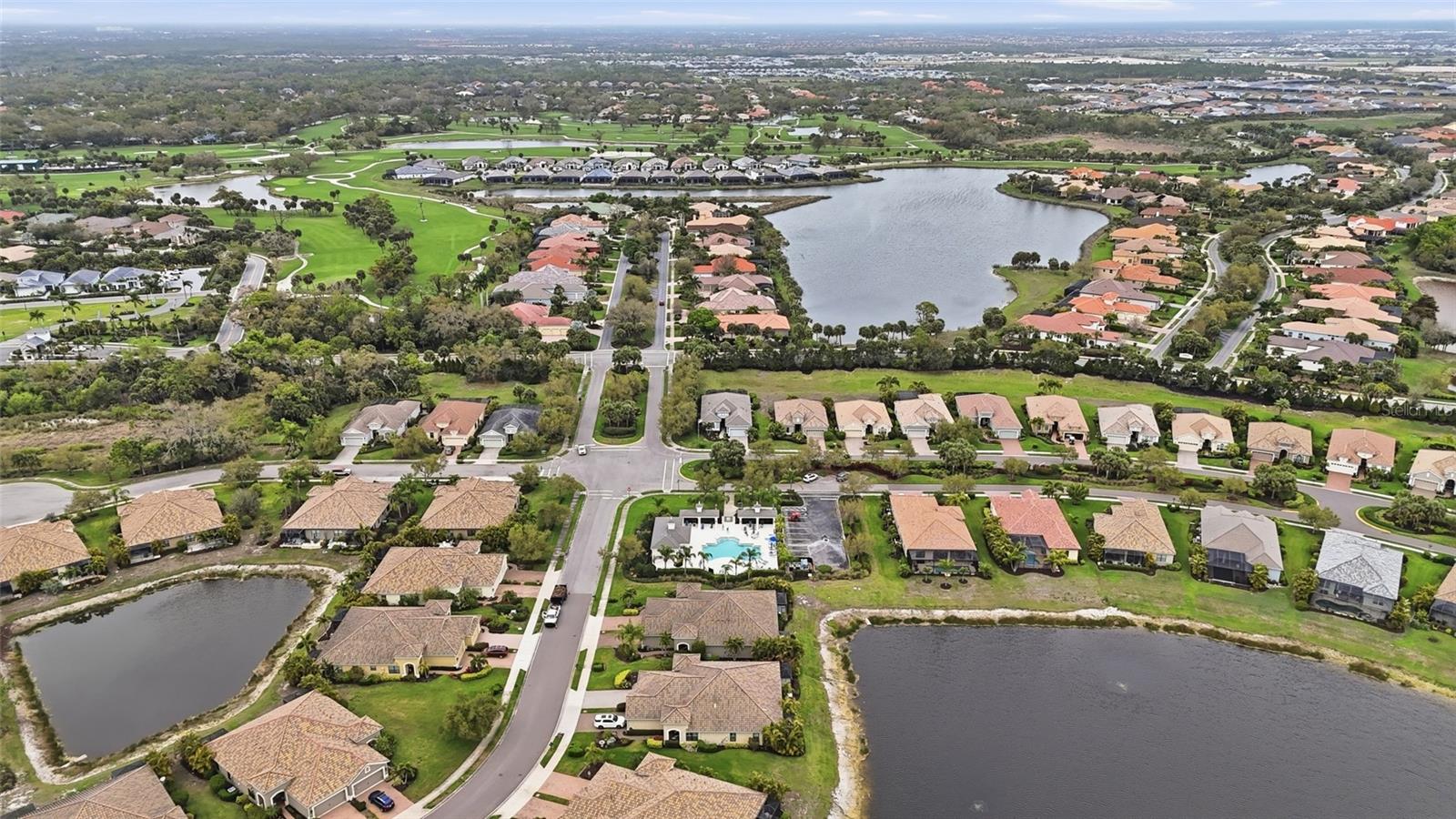 BOCA ROYALE PH 1 - Residential