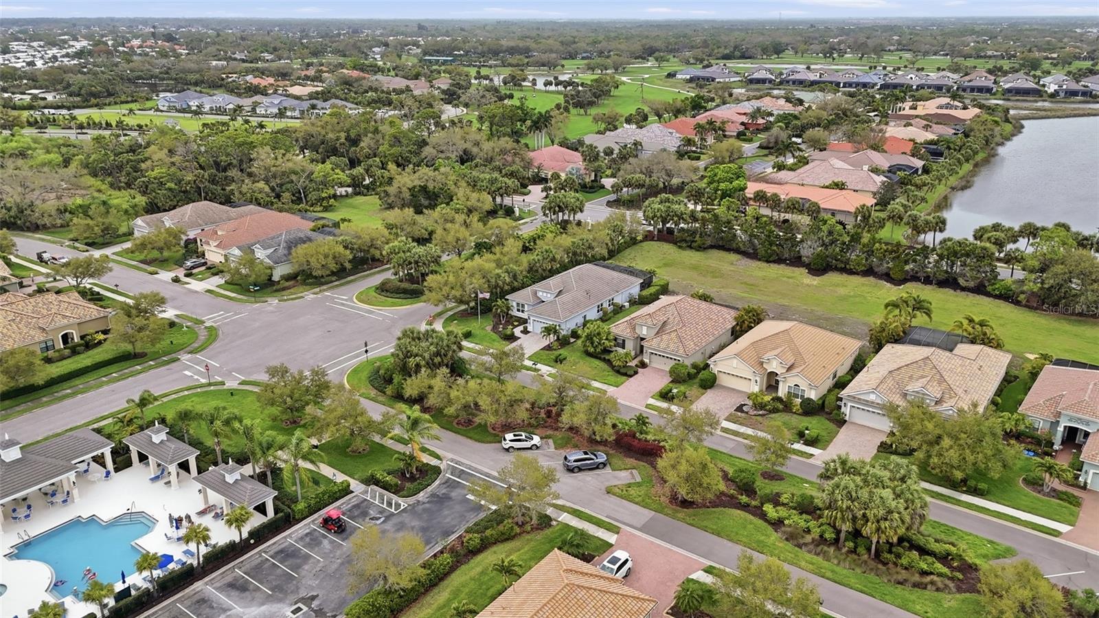 BOCA ROYALE PH 1 - Residential