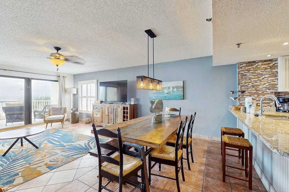 POINTE CONDO THE - Residential