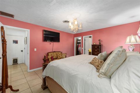 Tiny photo for 825 NE 165th Street, Citra, FL 32113 (MLS # OM718916)