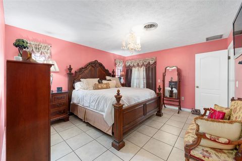 Tiny photo for 825 NE 165th Street, Citra, FL 32113 (MLS # OM718916)
