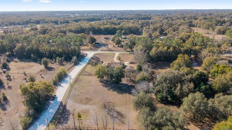 Tiny photo for 825 NE 165th Street, Citra, FL 32113 (MLS # OM718916)