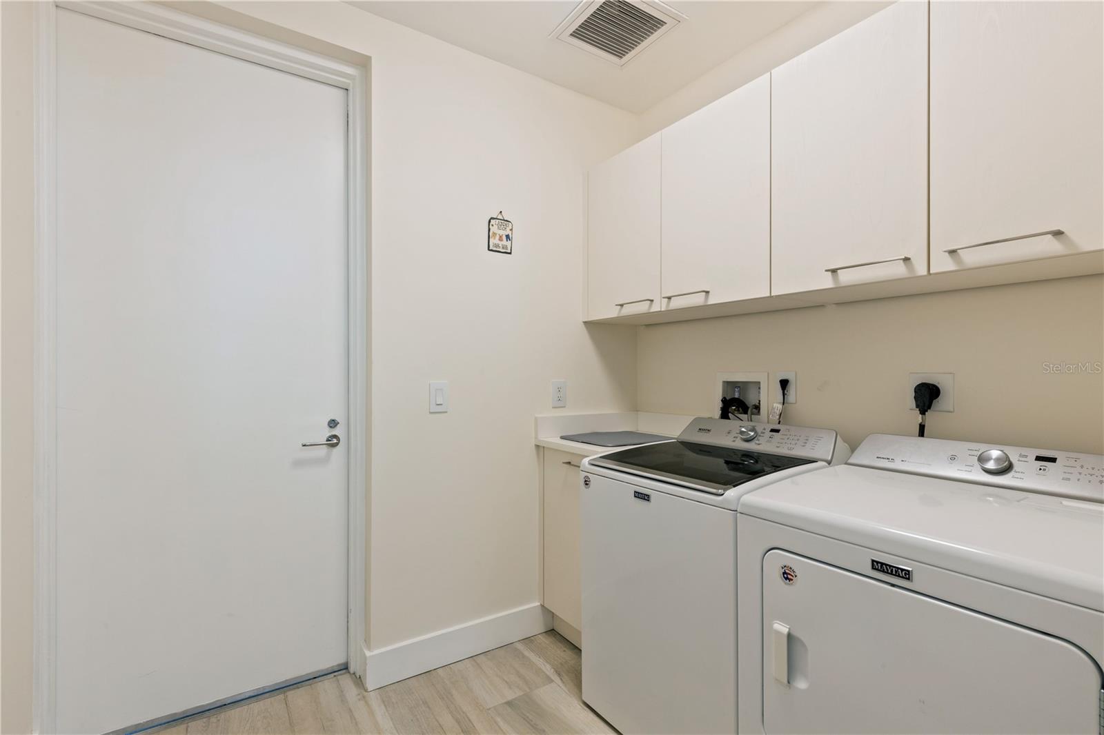 VUE SARASOTA BAY - Residential Lease