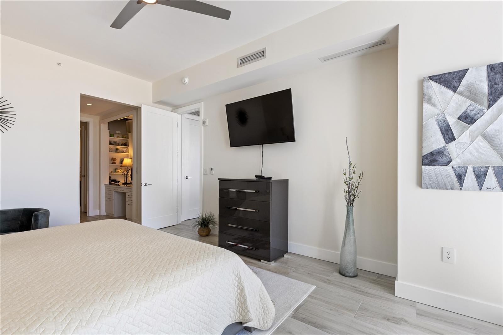 VUE SARASOTA BAY - Residential Lease