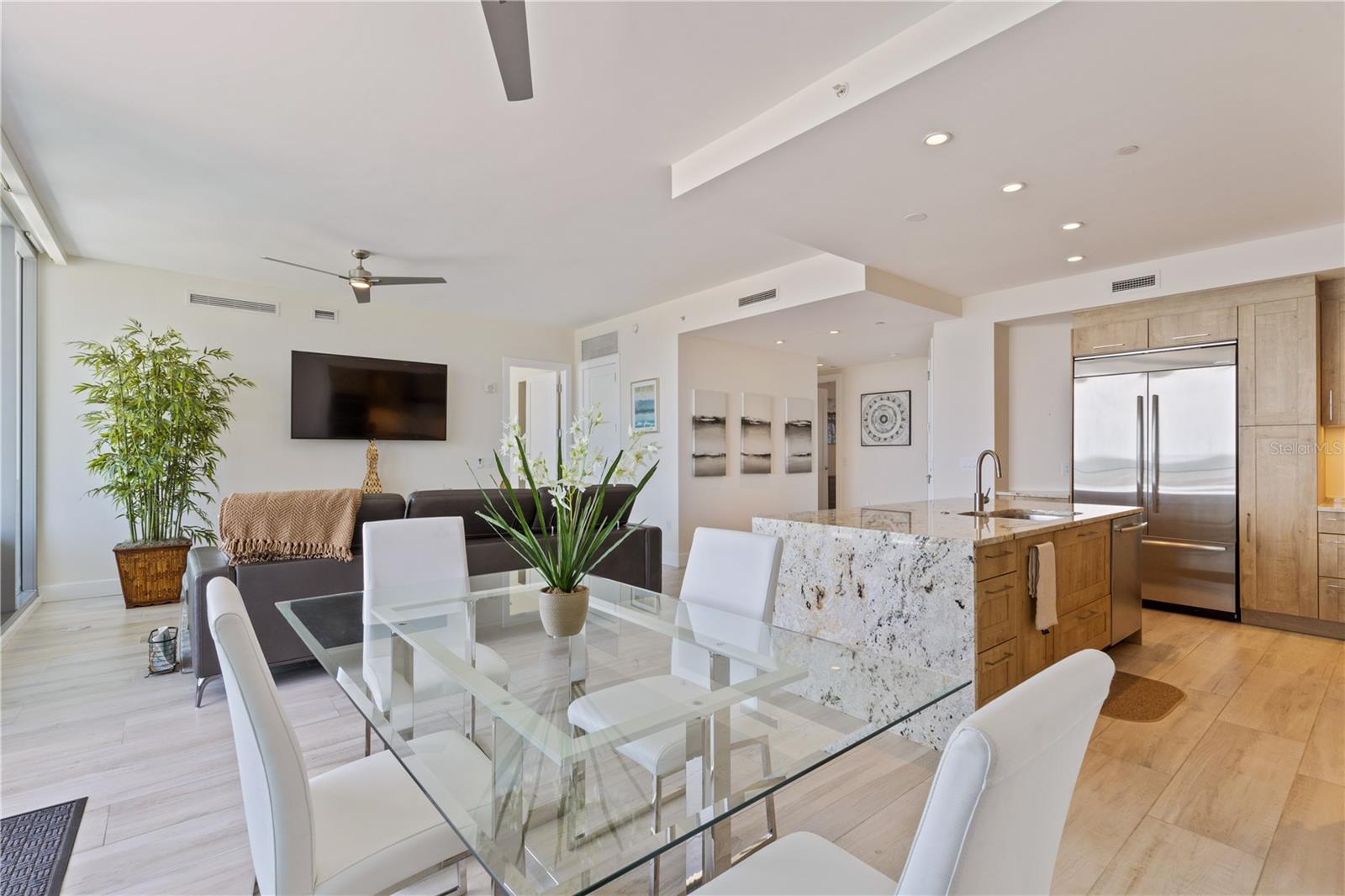 VUE SARASOTA BAY - Residential Lease
