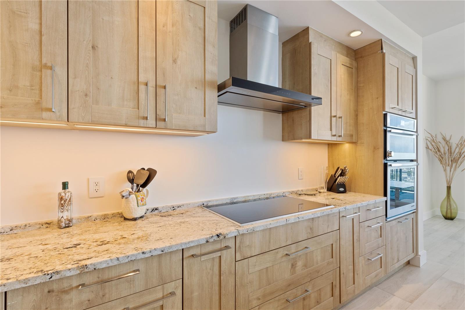 VUE SARASOTA BAY - Residential Lease