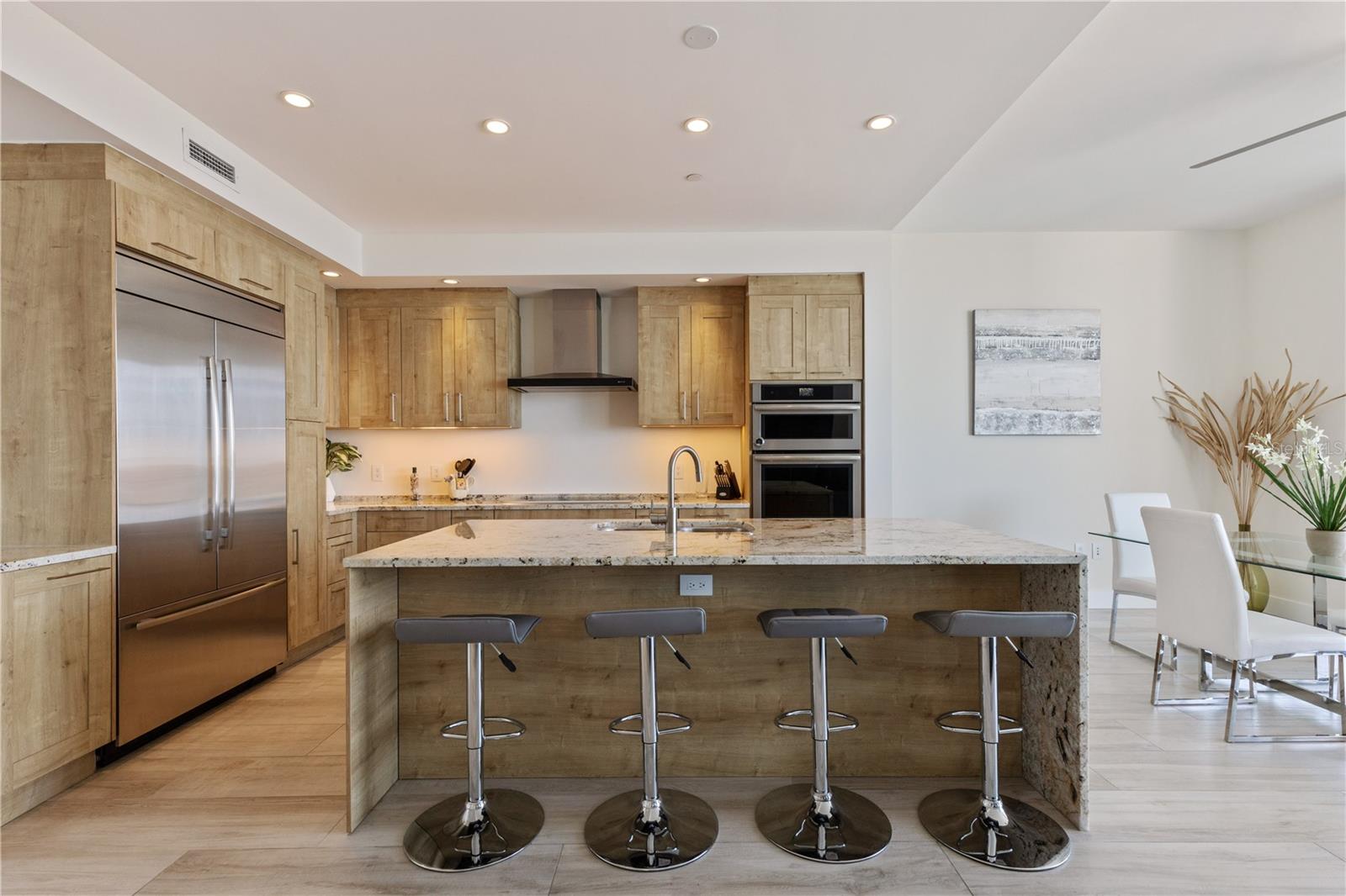 VUE SARASOTA BAY - Residential Lease