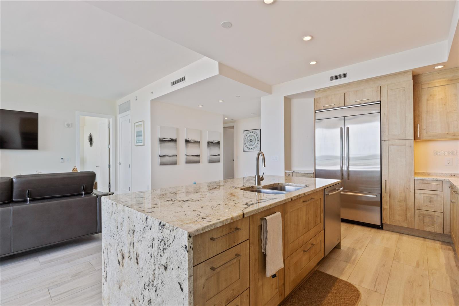 VUE SARASOTA BAY - Residential Lease