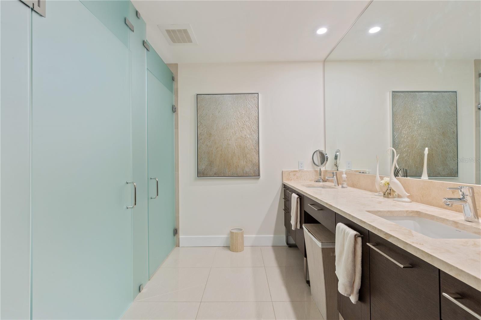 VUE SARASOTA BAY - Residential Lease