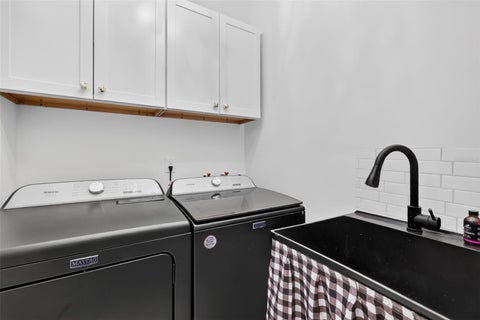 Tiny photo for 3010 Indian Trail, Eustis, FL 32726 (MLS # G5119561)
