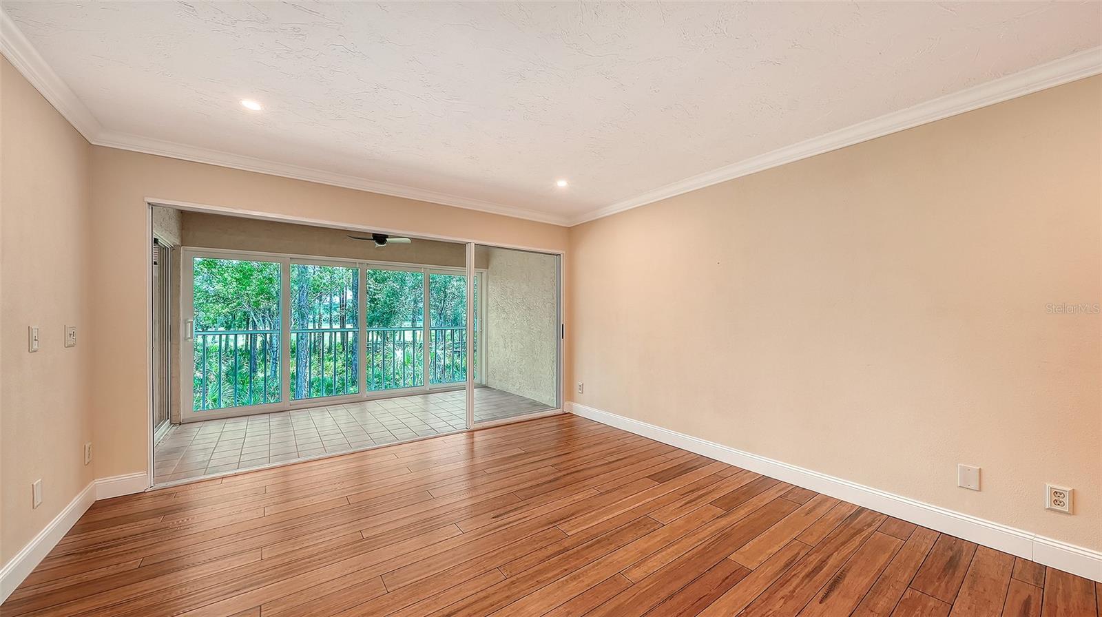 4489 LONGMEADOW 74