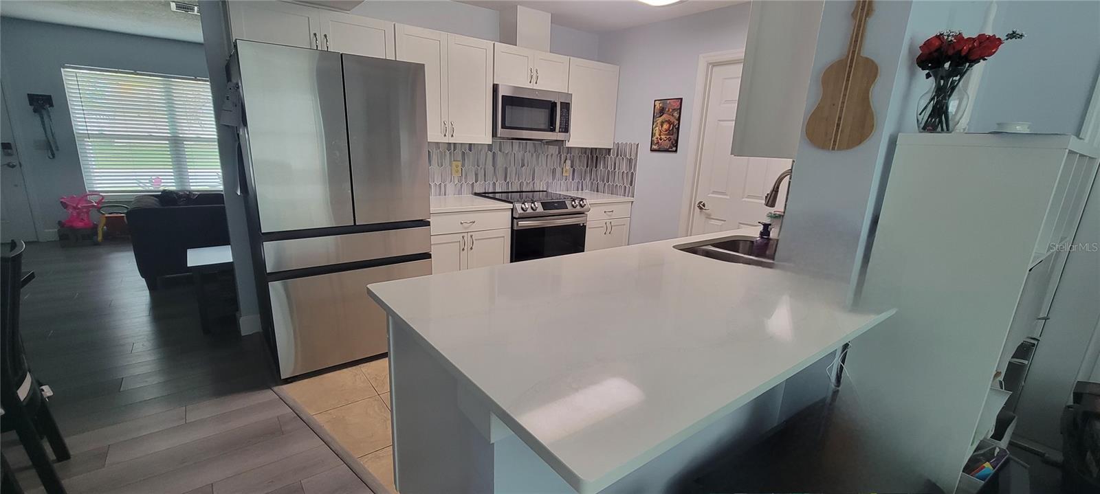 HARBOR PALMS-UNIT SIX - Residential