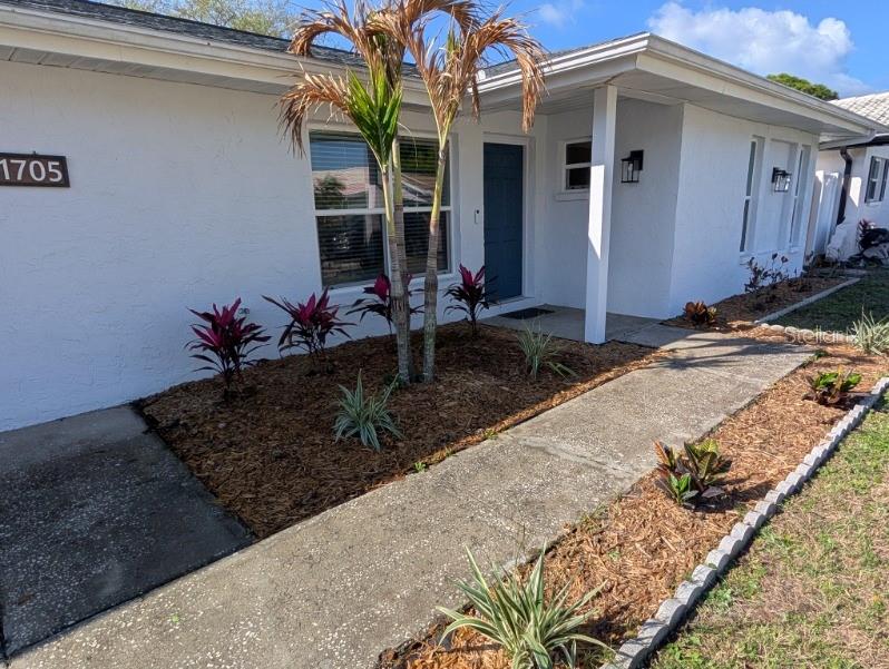 HARBOR PALMS-UNIT SIX - Residential