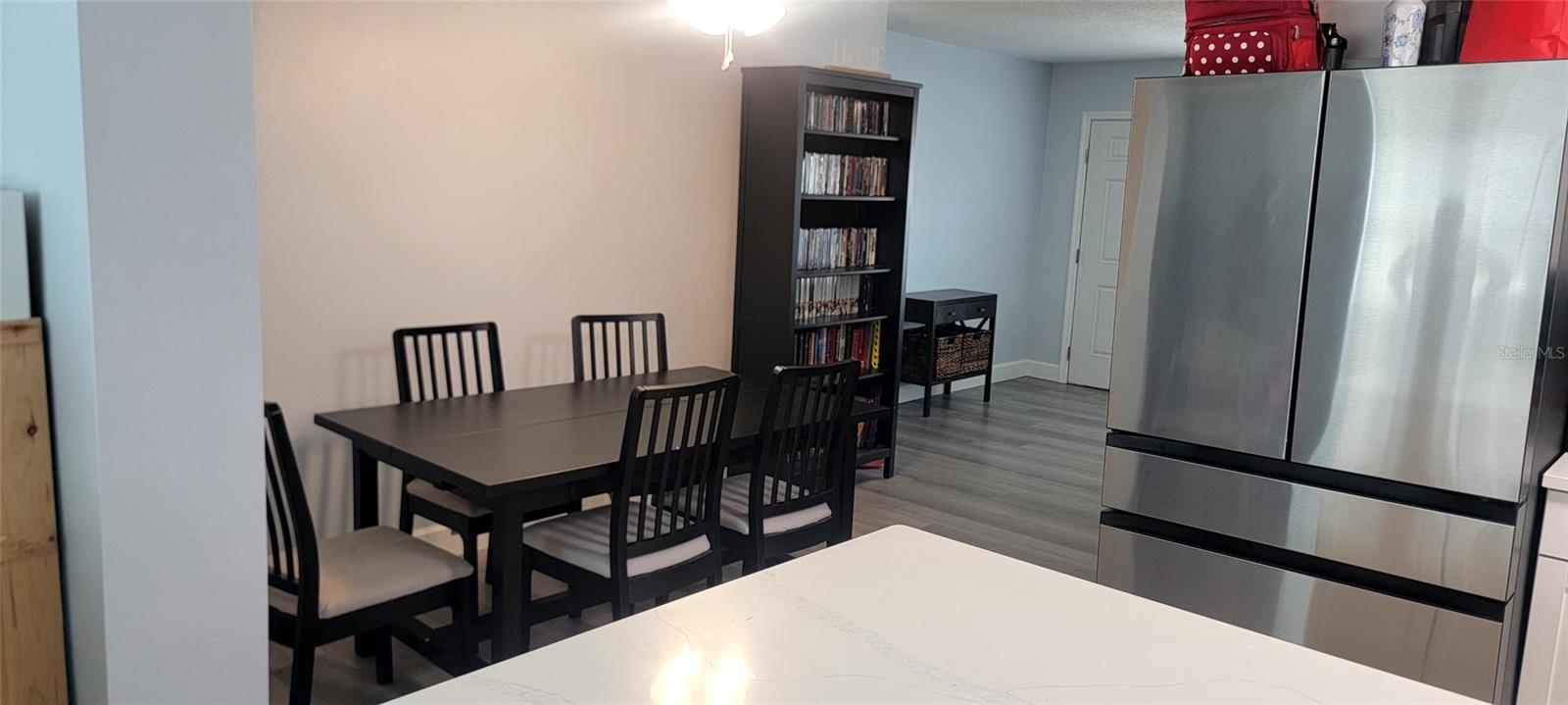 HARBOR PALMS-UNIT SIX - Residential