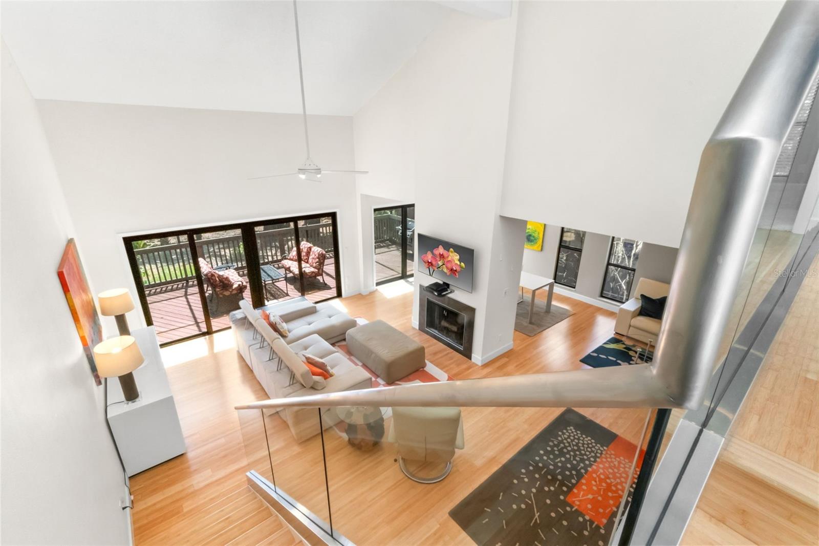 LANDINGS TREEHOUSE - Residential