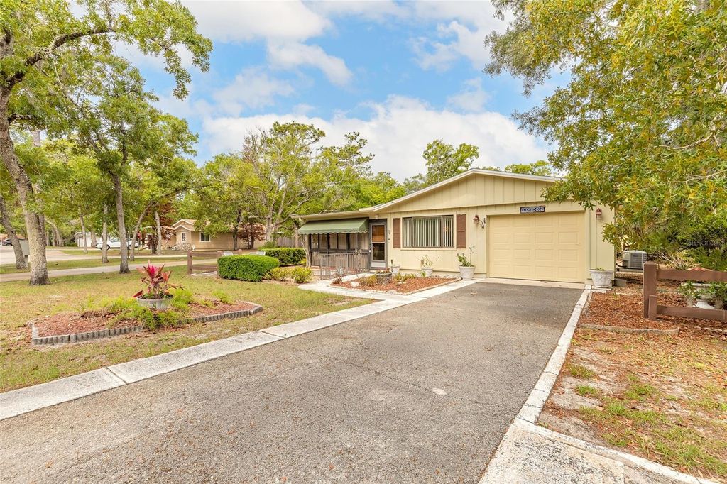 Photo of 104 Magnolia Loop, Port Orange, FL 32128 (MLS # NS1088117)