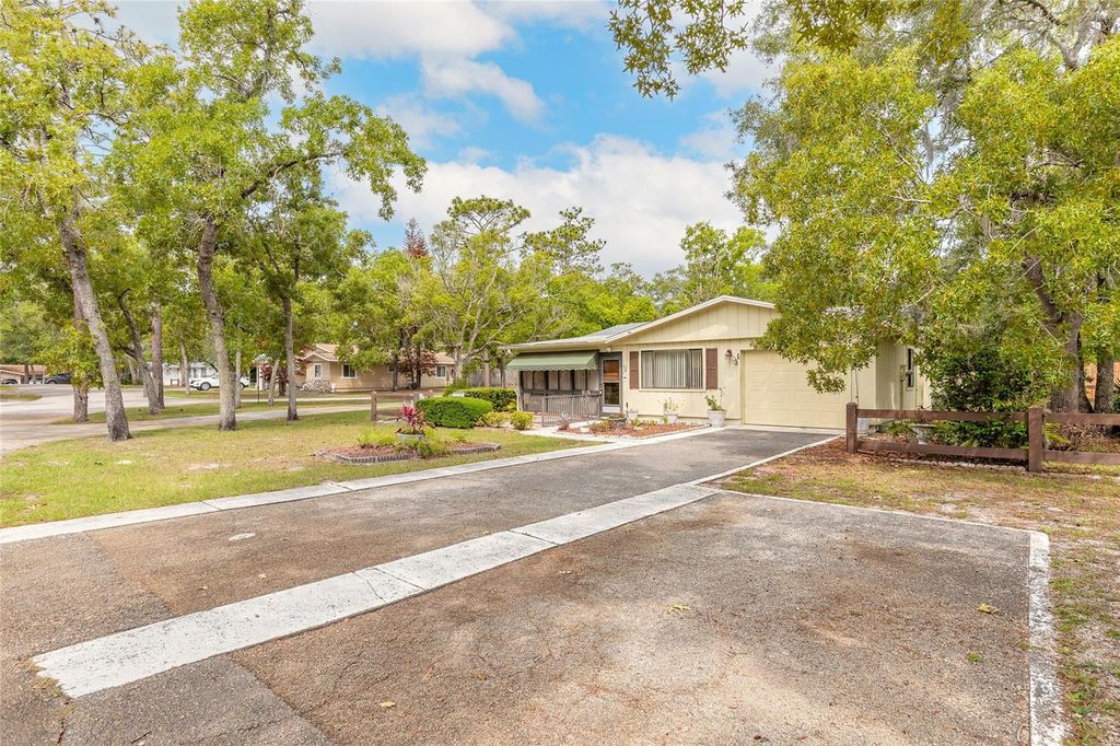 Photo of 104 Magnolia Loop, Port Orange, FL 32128 (MLS # NS1088117)