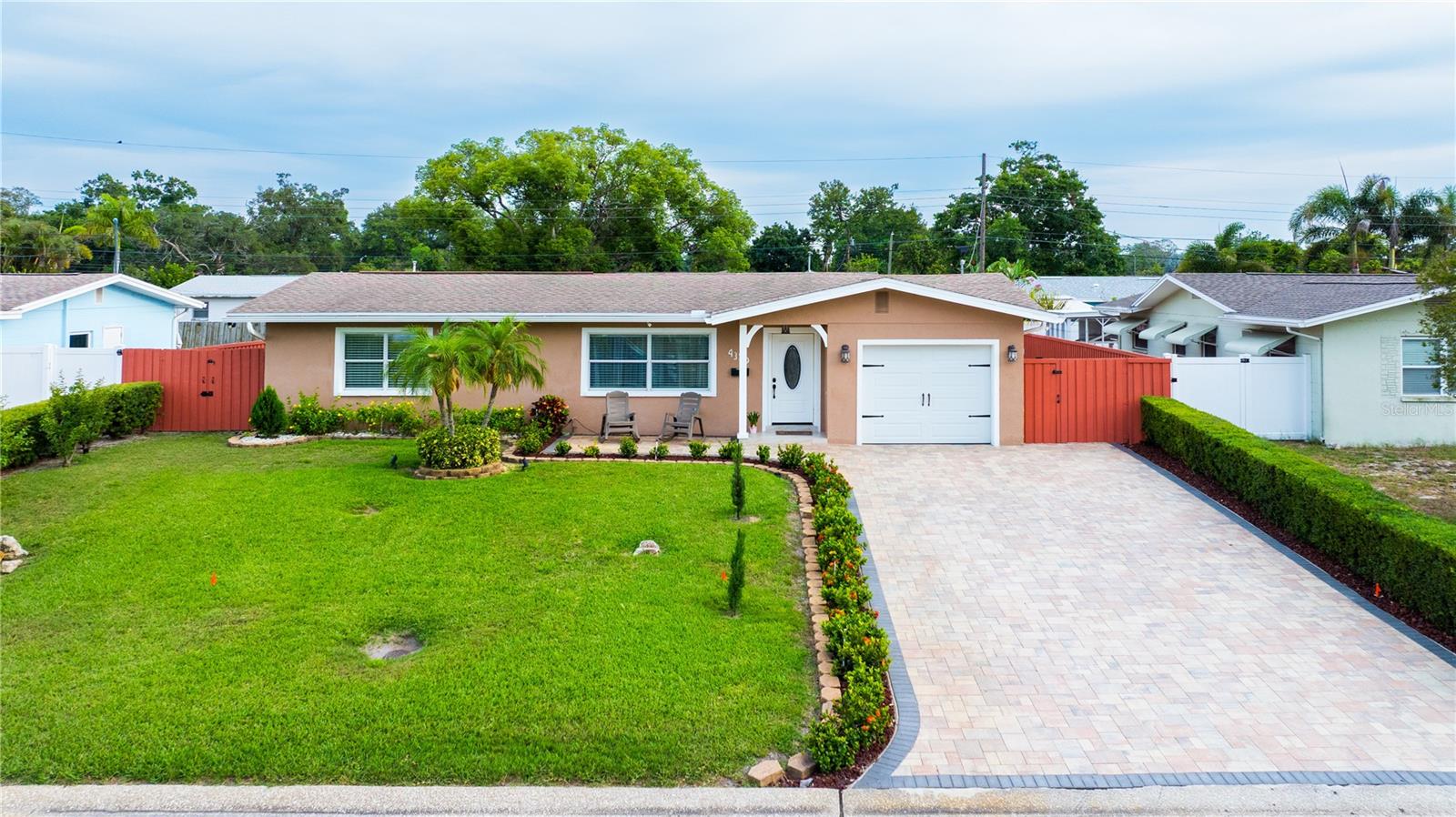 BROADACRES - Residential